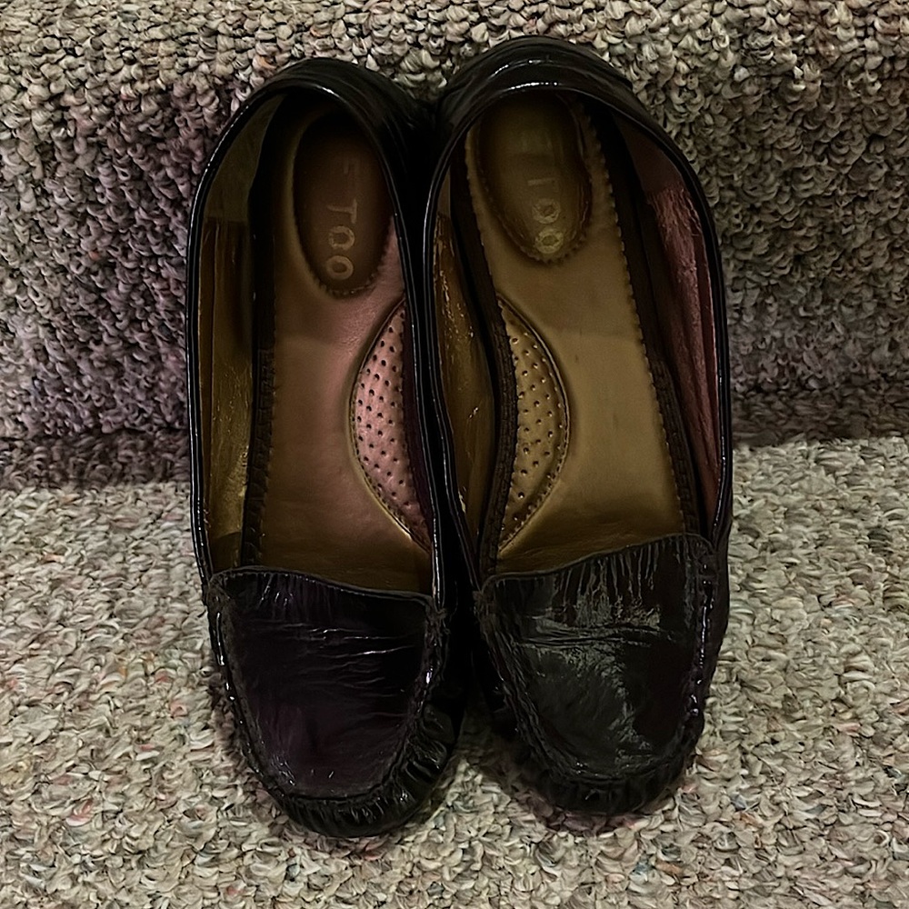 ME TOO ESPRESSO PATENT LEATHER DRIVING MOCCASIN SOLE 7.5 W EXCELLENT CONDITION